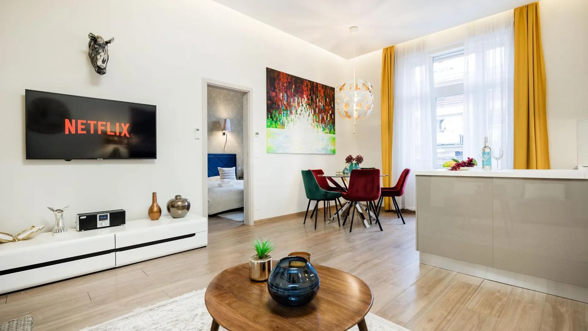 Stunning 3Brm 3Bath Julie Balcony & City Views Budapest 0*,  Hungary