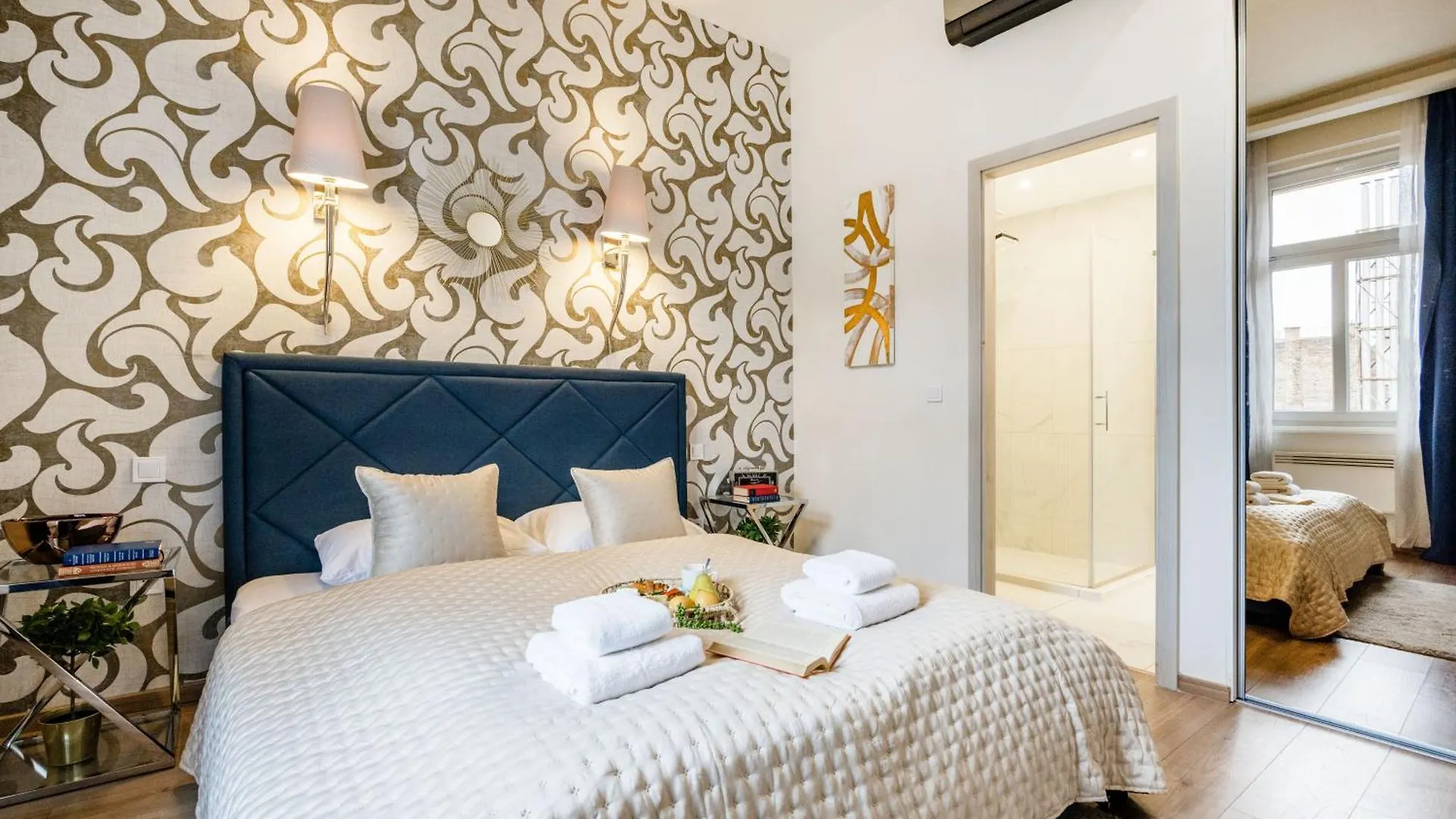 Stunning 3Brm 3Bath Julie Balcony & City Views Budapest Lejlighed